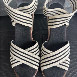 Tory Burch Navy blue and White wedge heels